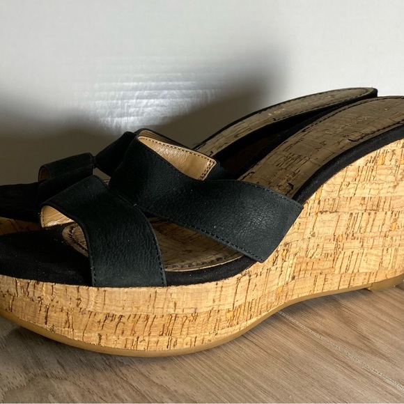 Nine West Woman Black Wedge Cork Leather Slide size 8M - Picture 3 of 11